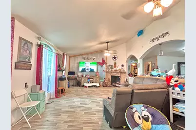 400 S Elliott Street, Thorndale, TX 76577 - Photo 6