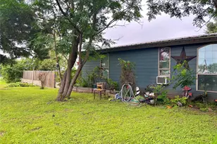 400 S Elliott St, Thorndale, TX 76577 - Photo 4