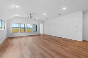 100 Mandeville Dr, Hutto, TX 78634 - Photo 6