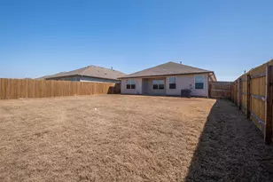 117 Cranbrook Ln, Hutto, TX 78634 - Photo 20