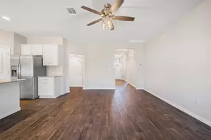 117 Cranbrook Ln, Hutto, TX 78634 - Photo 12