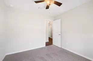 117 Cranbrook Ln, Hutto, TX 78634 - Photo 6