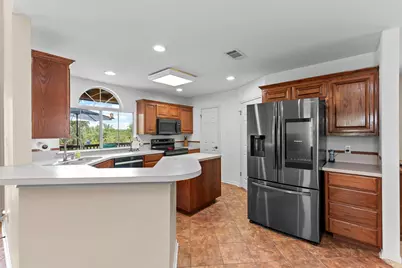 17004 Sleepy Hollow Drive, Lago Vista, TX 78645 - Photo 14