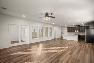932 Azul Lagoon Dr, Leander, TX 78641 - Photo 2
