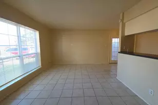 5808 Wellington Dr, Austin, TX 78723 - Photo 8