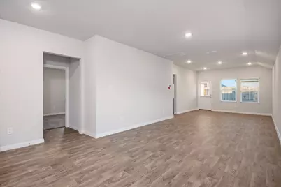 116 Raymondville Path, San Marcos, TX 78666 - Photo 4