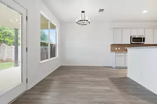 2003 Cockrill Cove, Hutto, TX 78634 - Photo 10