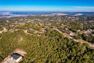 21003 Ridgeview Loop, Lago Vista, TX 78645 - Photo 18