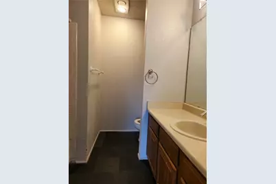 806 W 24th Street #202, Austin, TX 78705 - Photo 12