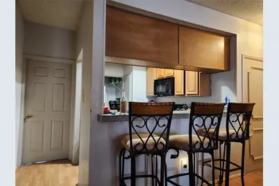 806 W 24th Street #202, Austin, TX 78705 - Photo 6