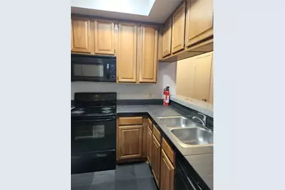 806 W 24th Street #202, Austin, TX 78705 - Photo 14