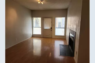 806 W 24th Street #202, Austin, TX 78705 - Photo 16