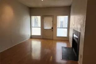 806 W 24th St, Austin, TX 78705 - Photo 16