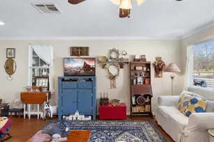 207 S Hill St, Caldwell, TX 77836 - Photo 6