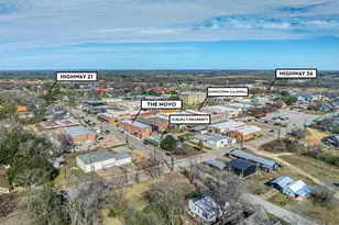 207 S Hill St, Caldwell, TX 77836 - Photo 2