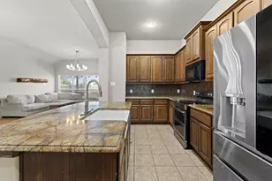 317 Cockrill St, Hutto, TX 78634 - Photo 12