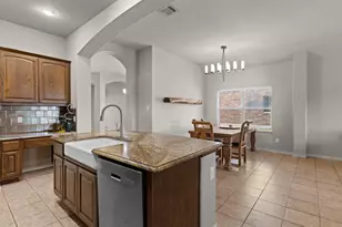 317 Cockrill St, Hutto, TX 78634 - Photo 10