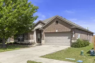317 Cockrill St, Hutto, TX 78634 - Photo 4