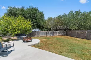 112 Dogwood Dr, Georgetown, TX 78626 - Photo 26