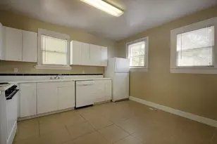 610 W 35th St, Austin, TX 78705 - Photo 12