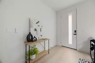 1709 Maple Ave, Austin, TX 78702 - Photo 4