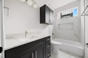 1709 Maple Ave, Austin, TX 78702 - Photo 24