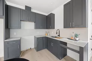 1709 Maple Ave, Austin, TX 78702 - Photo 8