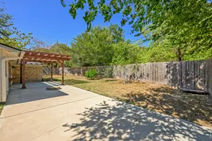 6802 Columbia Dr, Austin, TX 78723 - Photo 24