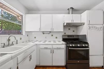 6802 Columbia Drive, Austin, TX 78723 - Photo 12