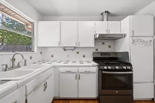 6802 Columbia Dr, Austin, TX 78723 - Photo 12