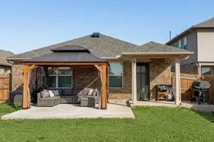 425 Shiner Ln, Georgetown, TX 78626 - Photo 2