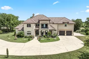 104 Spring Valley St, Hutto, TX 78634 - Photo 4