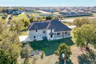 104 Spring Valley St, Hutto, TX 78634 - Photo 38