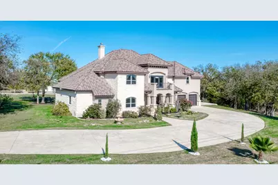 104 Spring Valley Street, Hutto, TX 78634 - Photo 2