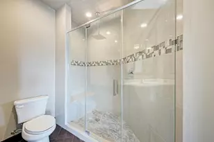 104 Spring Valley St, Hutto, TX 78634 - Photo 28