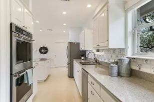 816 Buttercup Ln, Wimberley, TX 78676 - Photo 12