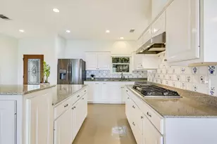 816 Buttercup Ln, Wimberley, TX 78676 - Photo 10