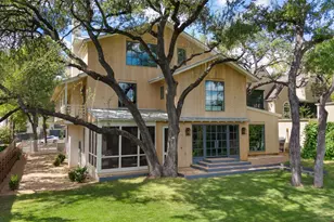 1012 Gaston Ave, Austin, TX 78703 - Photo 2