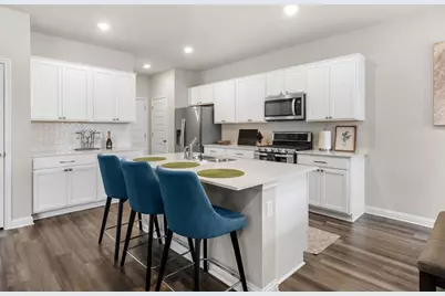 8109 Mandela Bend, Austin, TX 78744 - Photo 4