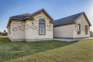 222 Arosa Dr, Elgin, TX 78621 - Photo 1