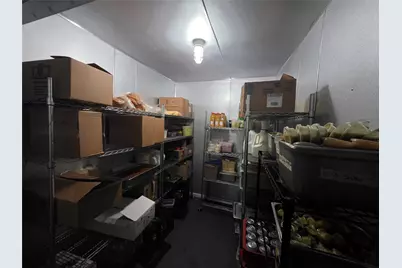 405 S Main Street, Taylor, TX 76574 - Photo 12