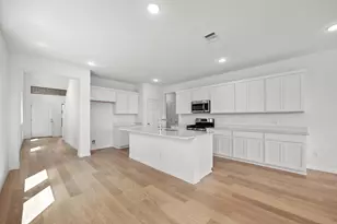 215 Hornet St, Elgin, TX 78621 - Photo 8