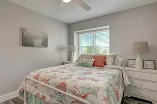 1107 S 11th St, Port Aransas, TX 78373 - Photo 32