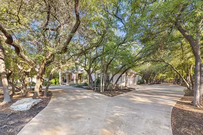 204 Woodland Park, Georgetown, TX 78633 - Photo 4