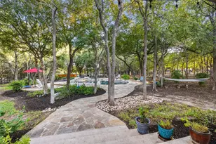 204 Woodland Park, Georgetown, TX 78633 - Photo 2