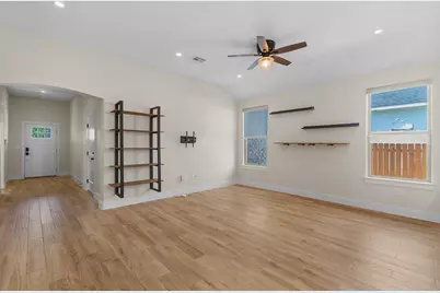 303 W Browning Street, Manor, TX 78653 - Photo 6