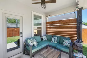 303 W Browning St, Manor, TX 78653 - Photo 28