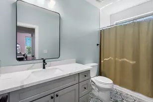 303 W Browning St, Manor, TX 78653 - Photo 32