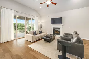 512 Summer Wilson Cv, Austin, TX 78738 - Photo 8