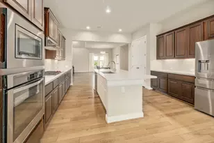 512 Summer Wilson Cv, Austin, TX 78738 - Photo 12